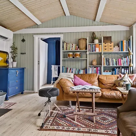 Beautiful Home In Kirke Hyllinge * Kirke-Hyllinge