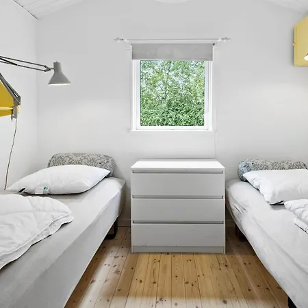 Holiday home Awesome In Hyllinge With Wifi *