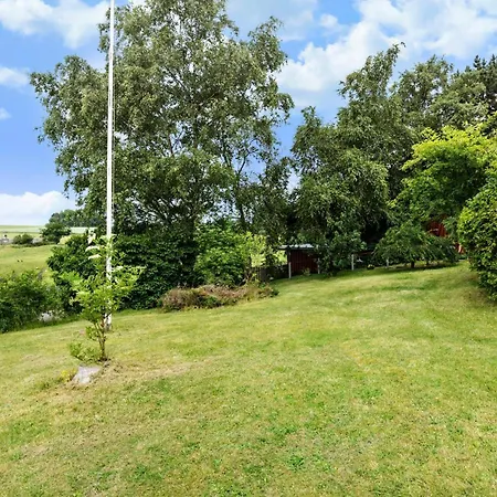 Awesome In Hyllinge With Wifi Holiday home Kirke-Hyllinge